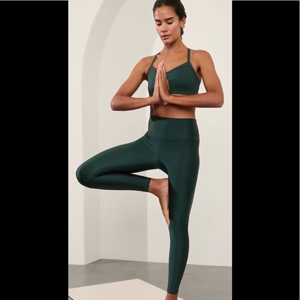 New with tag - Athleta elation sheen tight